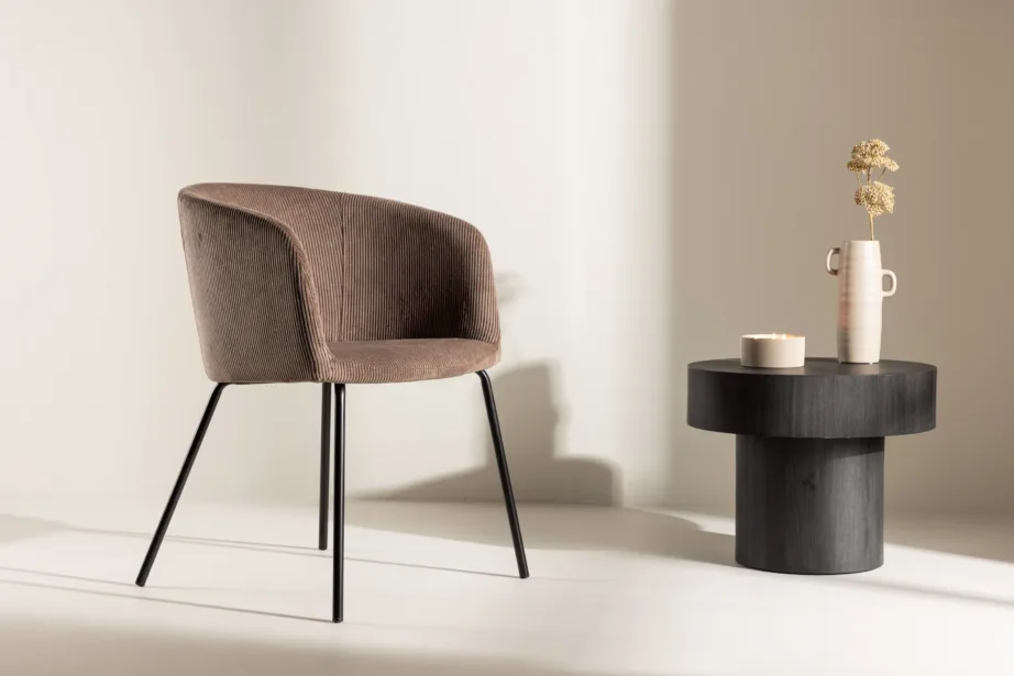 Pruunist soonilisest kangast söögitool Berit mustade terasjalgadega, 15562-103 – 8