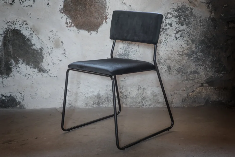 Kenth musta velvetkattega söögitool terasraamiga, 15567-888 – 10