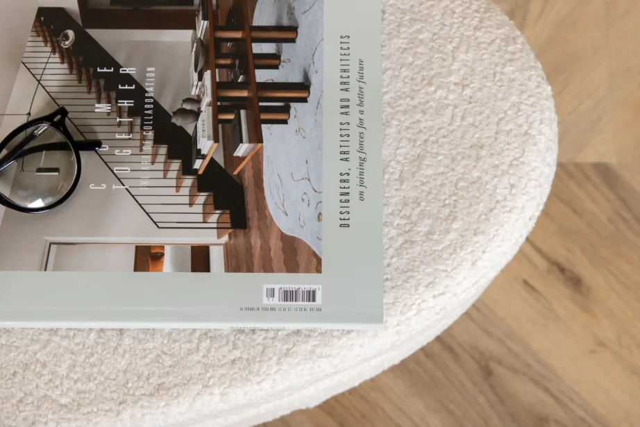 Valge bukleekangaga ovaalne Otto tumba mustade terasjalgadega, 15569-400 – 12