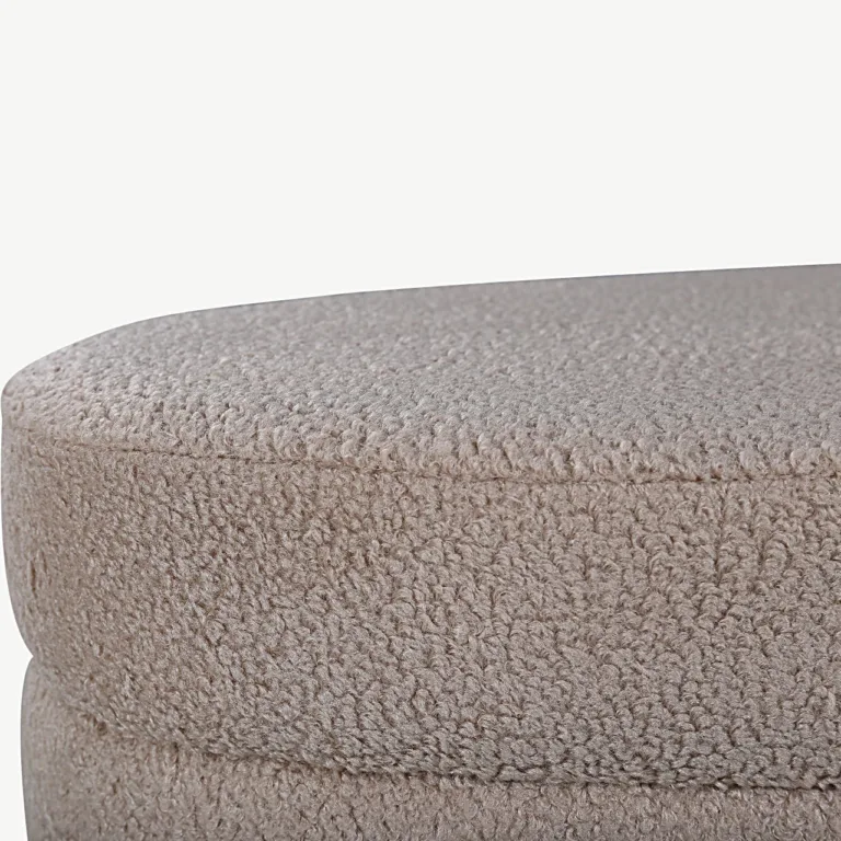 Beež ovaalne buklee-kangaga ottoman Otto terasjalgadel (100×40 cm) - 15569-403