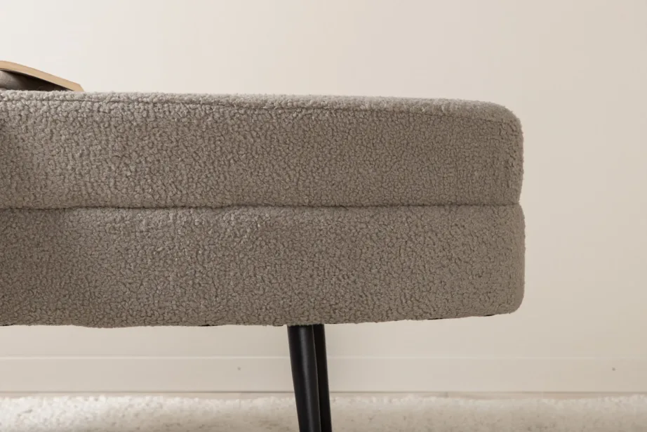 Ovaalne buklee-tumba Otto hallikasbeežide mustade terasjalgadega, 15569-405 – 11