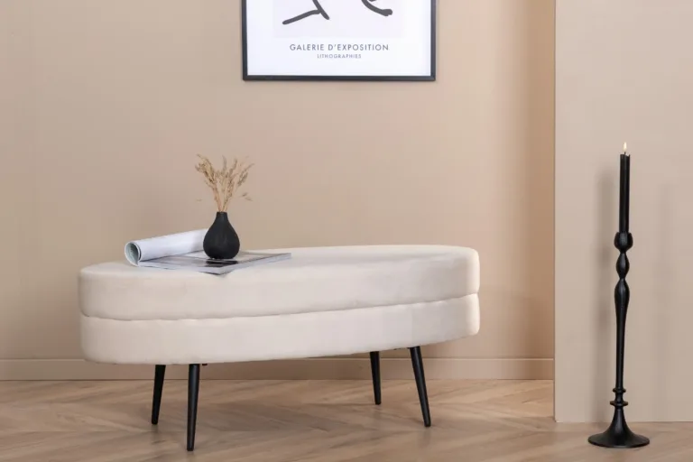 Murdvalgest sametist ottomaan Otto (terasjalad, 100×40 cm) - 15569-880