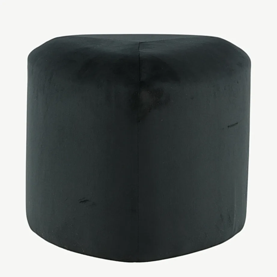 Kolmnurkne must sametist tumba Peg, ø46 cm, 15570-888 – 5