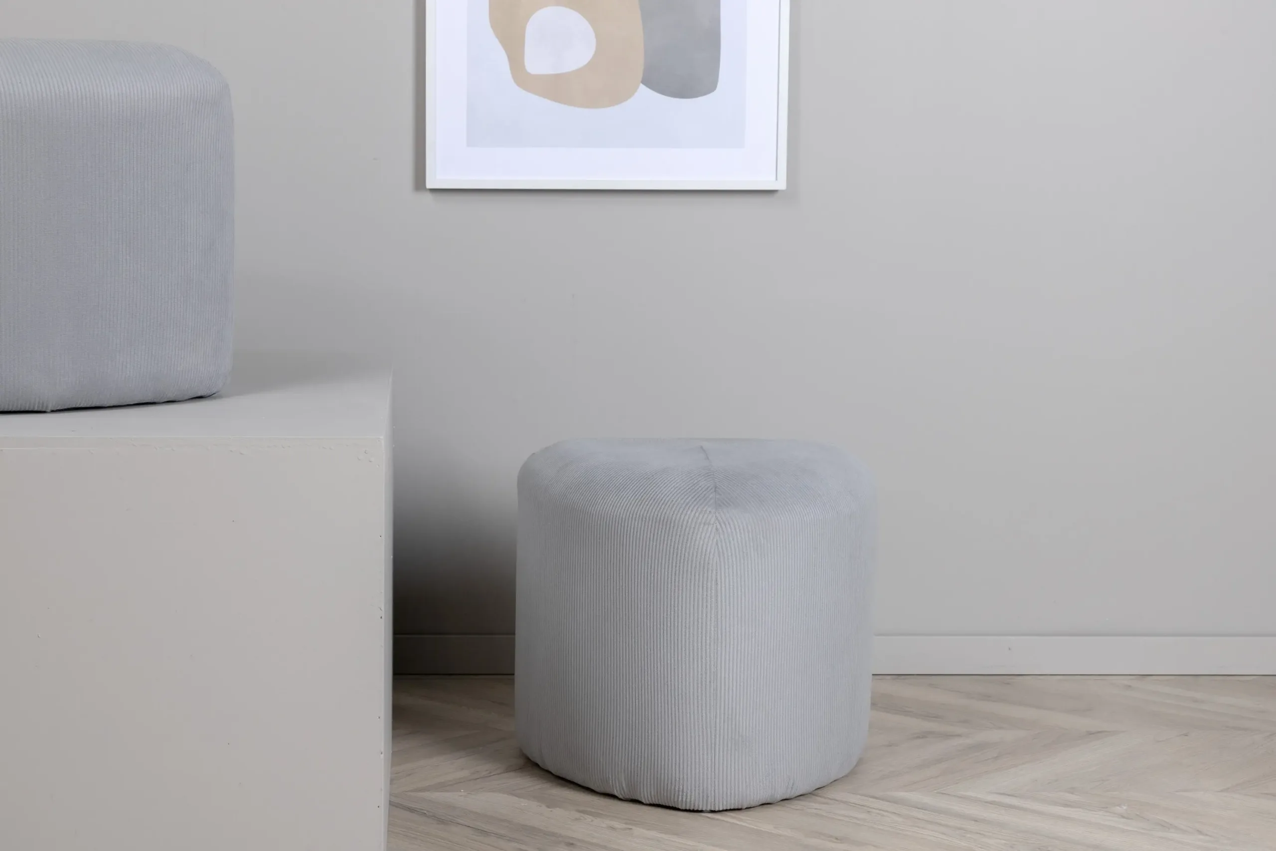 Hallist bukleekangast ümar tumba Peg (ø46 cm) - 15570-995