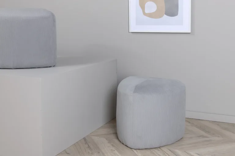 Hallist bukleekangast ümar tumba Peg (ø46 cm) - 15570-995