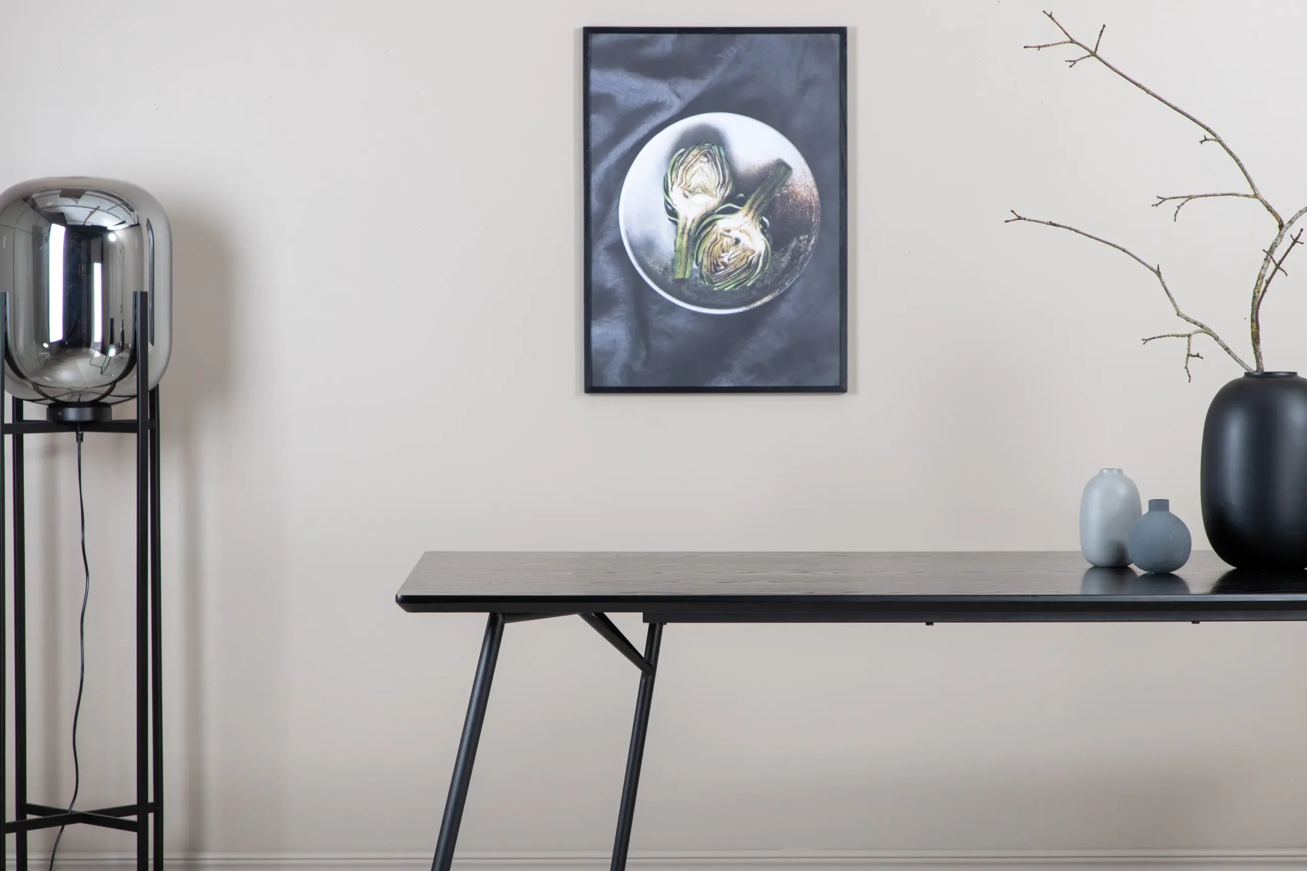 Must söögilaud Petra MDF-spooniga ja terasjalgadel, 190x90 cm - 15574-888