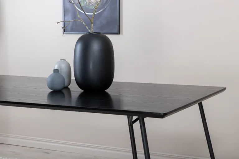 Must söögilaud Petra MDF-spooniga ja terasjalgadel, 190x90 cm - 15574-888