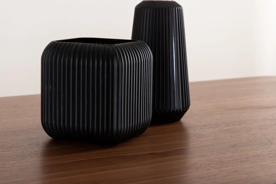 Ristkülikukujuline Uno pähklispooniga söögilaud mustade metalljalgadega, 15592-468 – 12