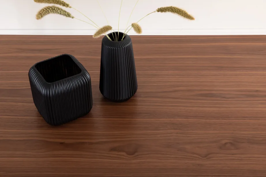 Ristkülikukujuline Uno pähklispooniga söögilaud mustade metalljalgadega, 15592-468 – 14