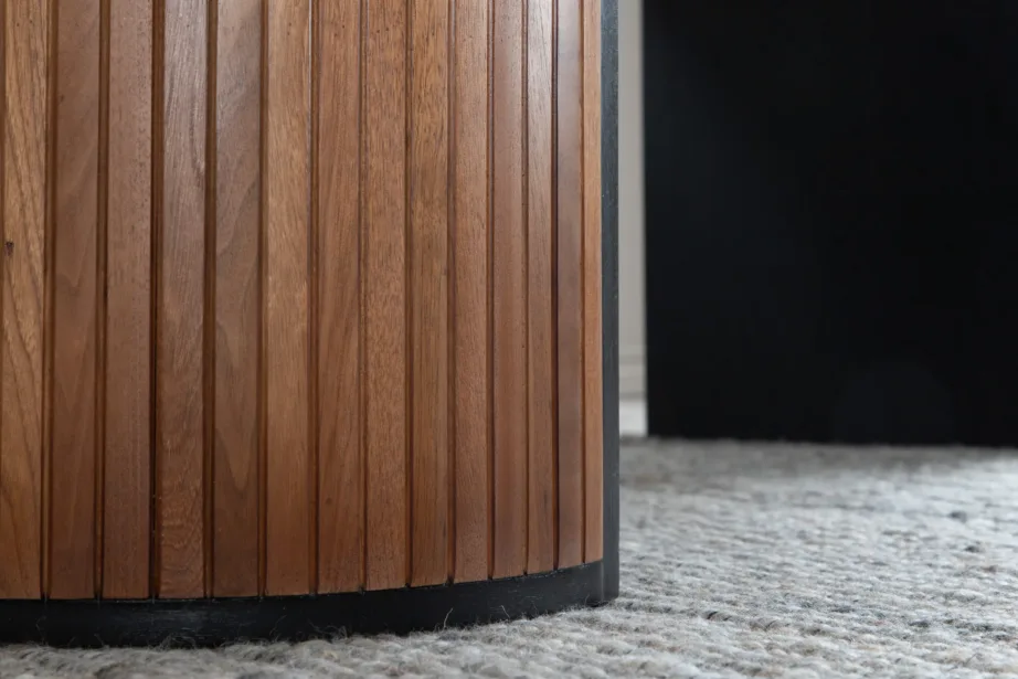 Ovaalne pähklispooniga söögilaud Bianca, soonilise jalaga, 15595-846 – 16