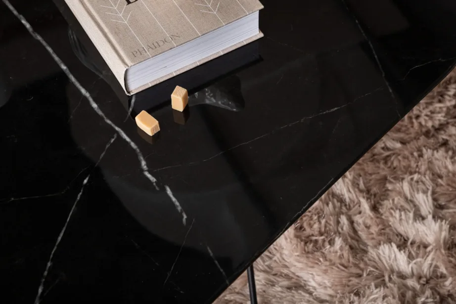 Mustast marmorklaasist diivanilaud Tristar musta terasraamiga, 15599-588 – 12