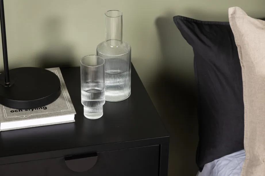 Piringi kahe sahtliga mustast terasest öökapp, 15620-208 – 10