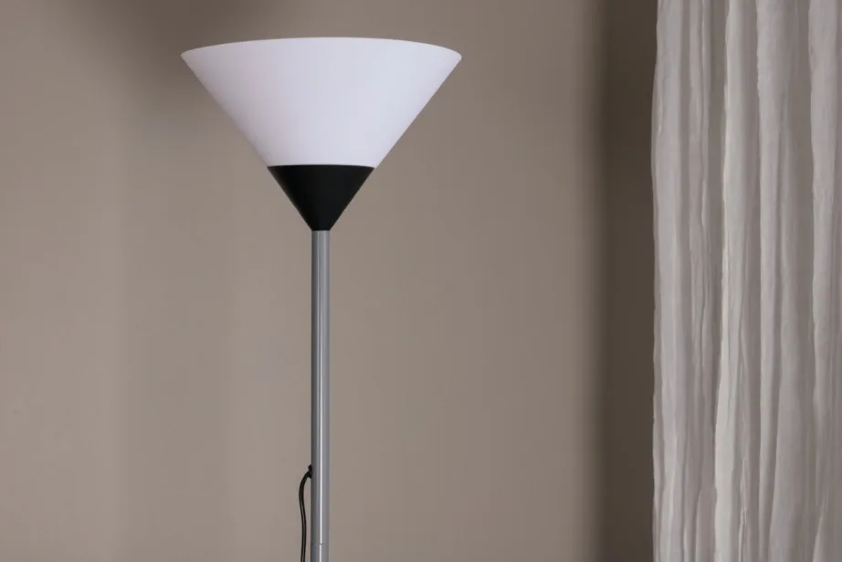 Põrandalamp Batang tumehall/valge (metalljalg, PVC kuppel), 15636-337 – 10