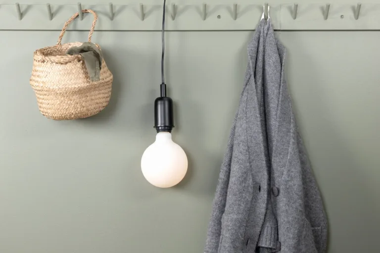 Must ripplamp Hang (terasest, minimalistliku disainiga) - 15641-338