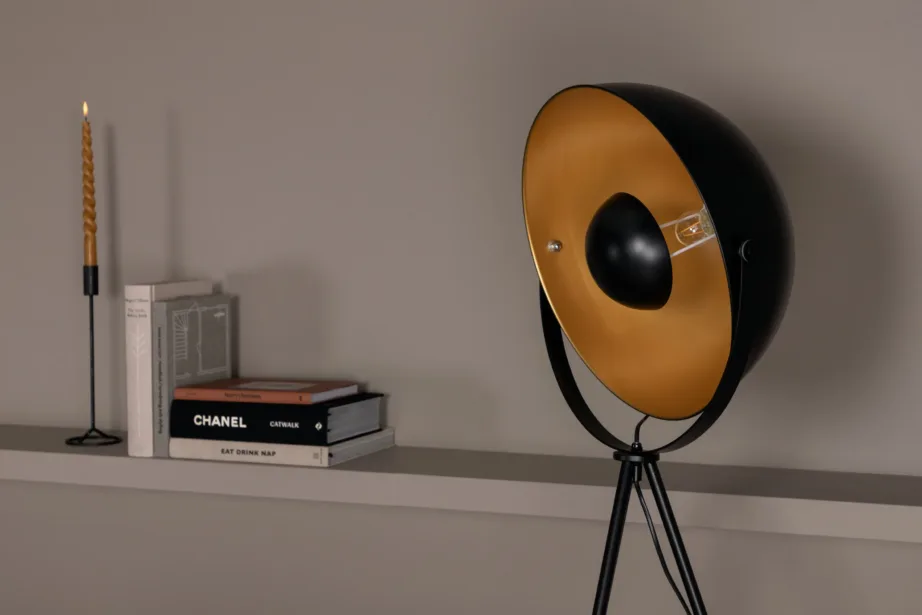 Kolmjalgne must-kuldne põrandalamp Search, 159 cm (teras), 15646-338 – 9