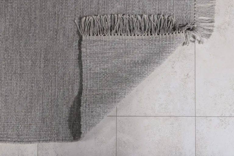 Käsitööna kootud hall villavaip Cyrus narmastega, 300 × 200 cm - 15671-105