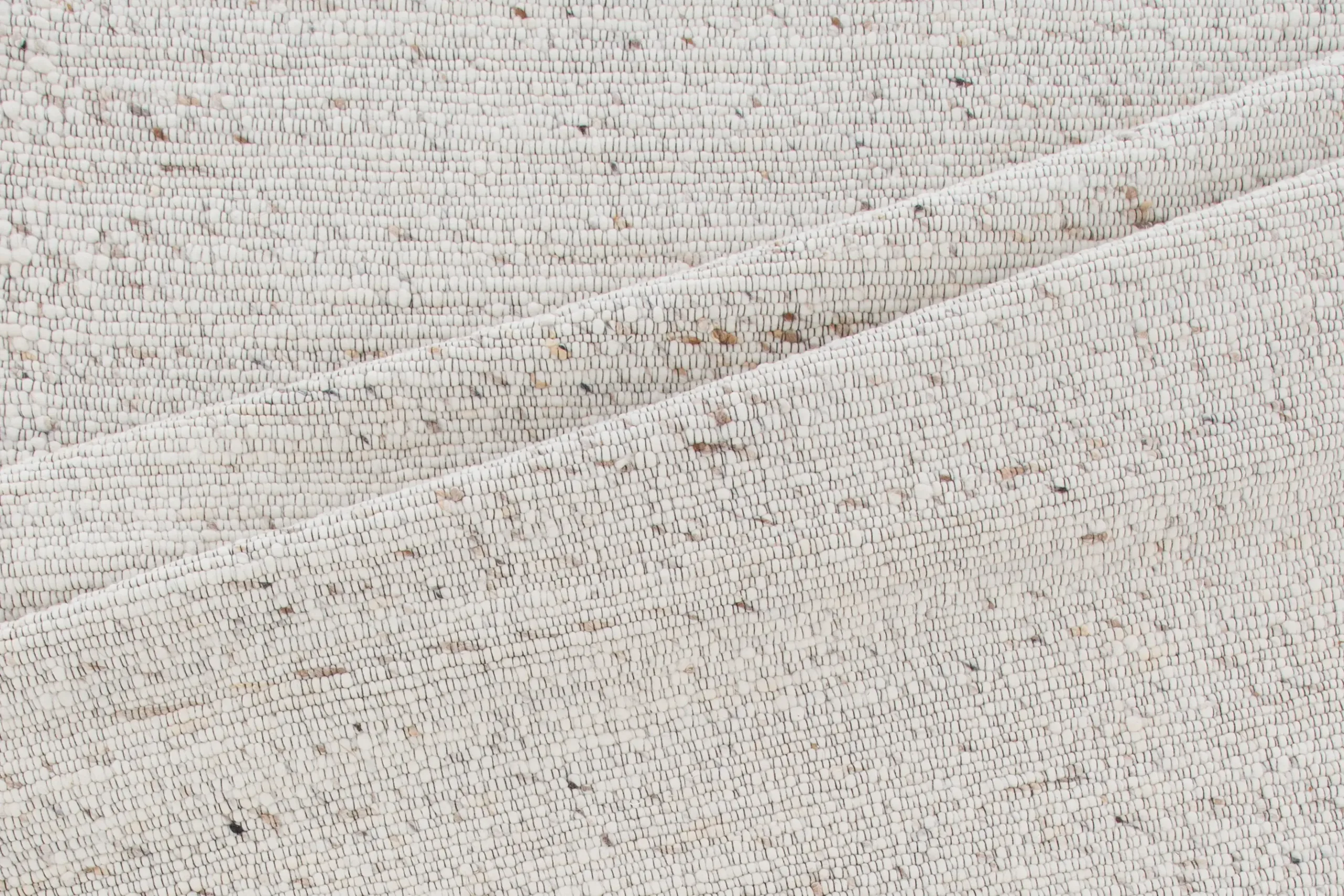 Käsitsi kootud villavaip Loump, beež-valges toonis, 160 × 230 cm - 15684-800