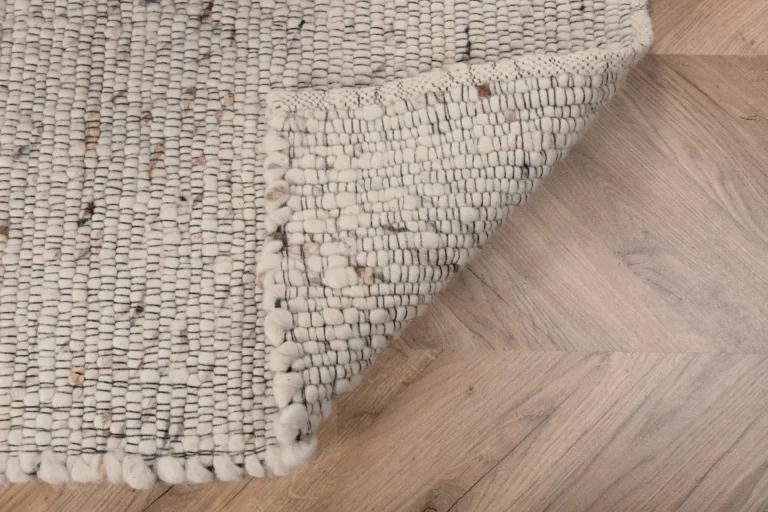 Käsitsi kootud villavaip Loump, beež-valges toonis, 160 × 230 cm - 15684-800