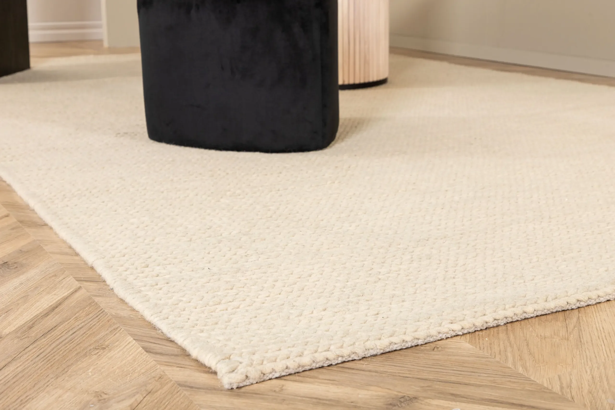 Käsitsi kootud luuvalge villavaip Marta, 200 × 300 cm - 15698-225