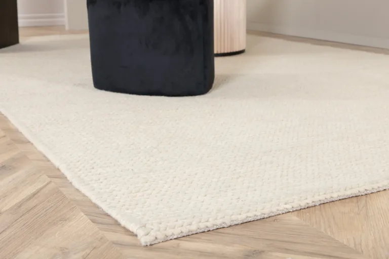 Käsitööna kootud valge villavaip Marta 250 × 350 cm - 15700-225