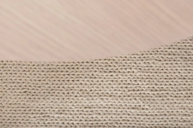 Käsitööna kootud valge villavaip Marta 250 × 350 cm - 15700-225