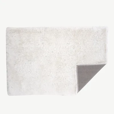 Valge polüestrist koheva karvaga Grace vaip, 200 × 300 cm - 15701-300