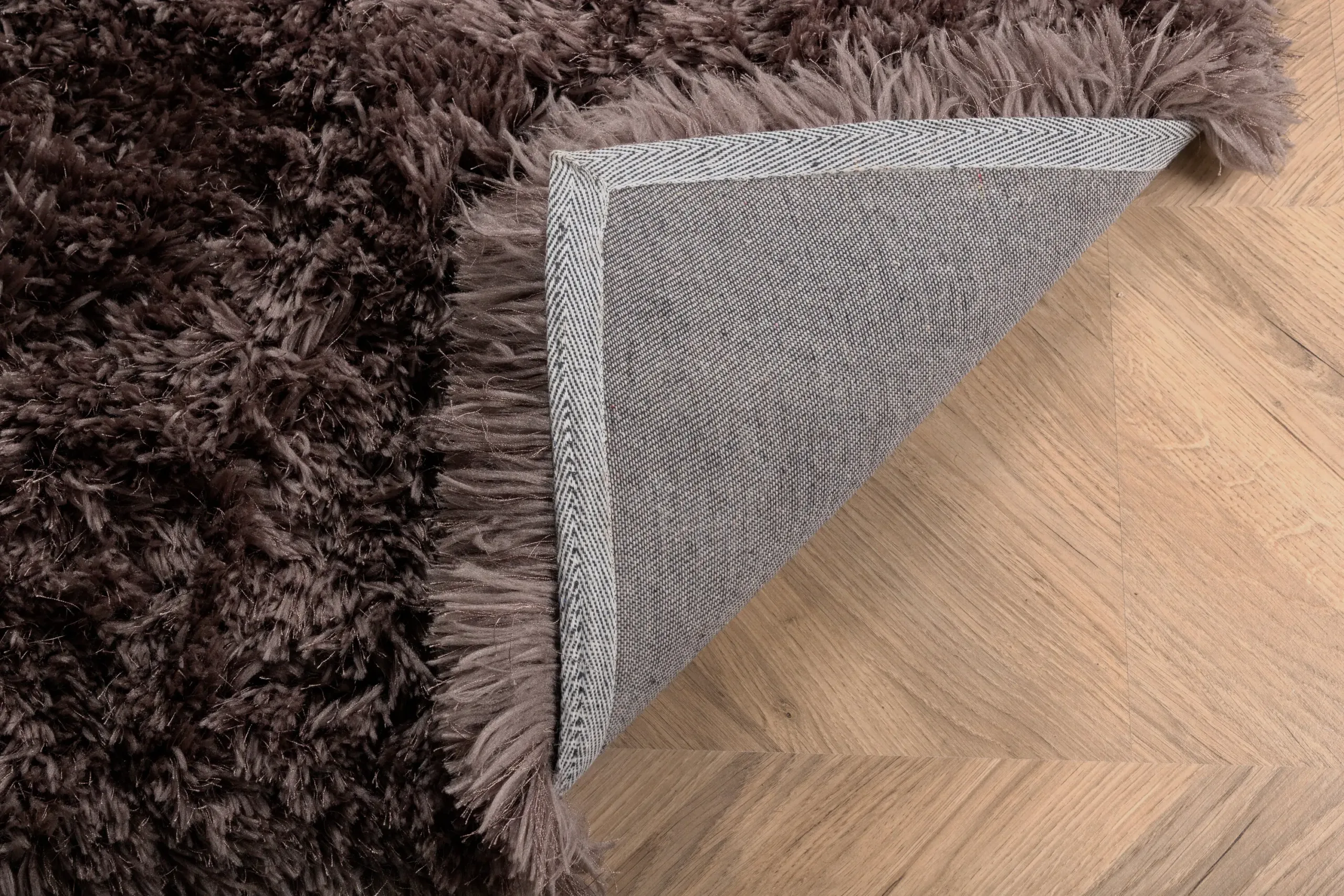 Šokolaadipruun pehme kõrge karvaga vaip Grace, 200 × 300 cm, polüester - 15701-880