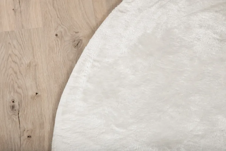 Ümmarguse valge polüestrist vaiba Blanca, ø 200 cm - 15713-530