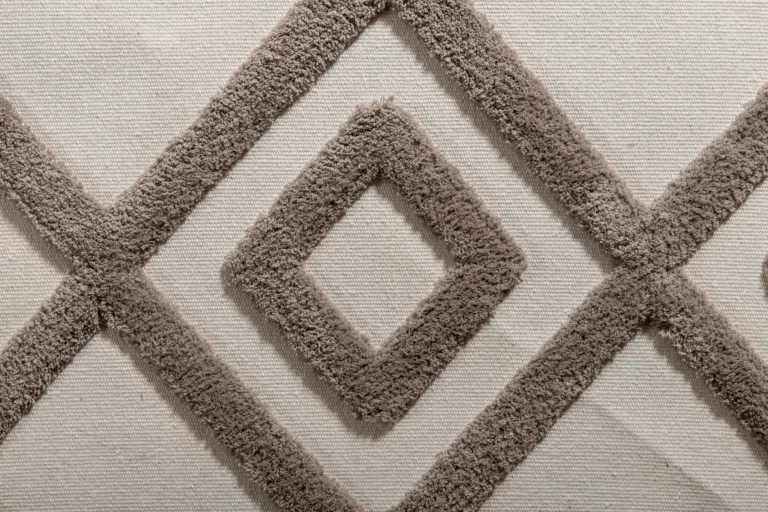 Towa pruun mustriline polüestervaip dekoratiivsete narmastega, 200 × 300 cm - 15715-557