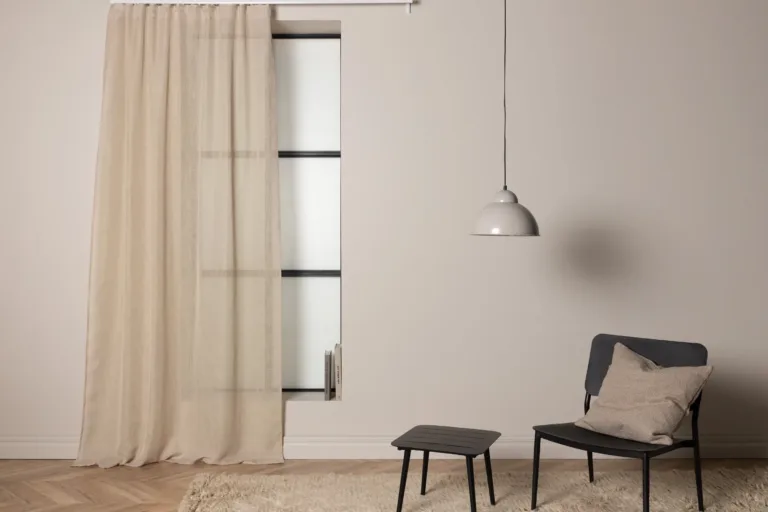 Beež polüesterkardin multiribaga Kaya 140 × 240 cm - 15923-602