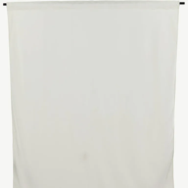 Valged läikivad polüesterkardinad Mary, 135 × 250 cm, 2 tk komplektis - 15925-701