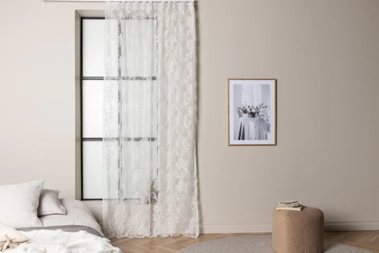 Valged pitskangast kardinad Daisy, multifunktsionaalne pael, 140 × 240 cm (2 tk) - 15928-801
