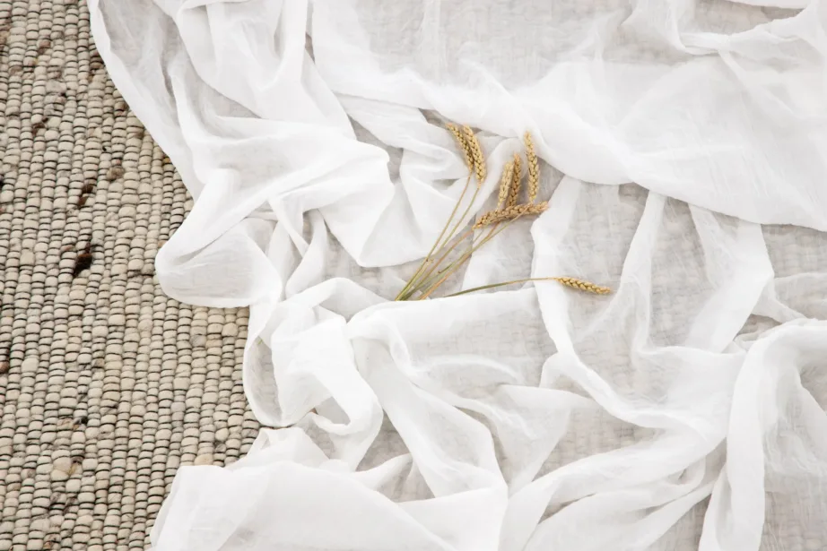 Valge poolläbipaistev polüesterkardin Elena, 135 × 240 cm, 15931-501 – 7