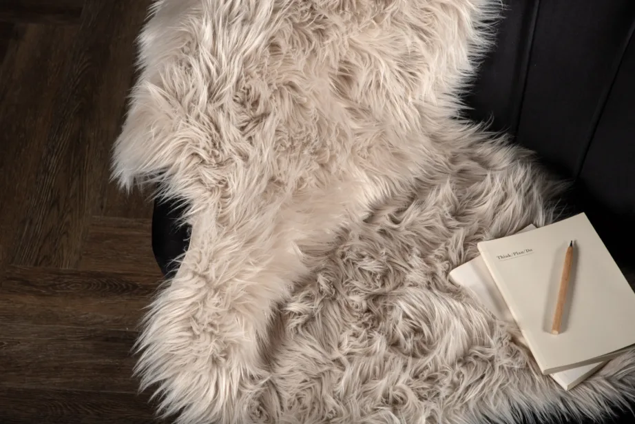 Beež kunstlambanahk Katy 60 × 90 cm, 15937-302 – 6