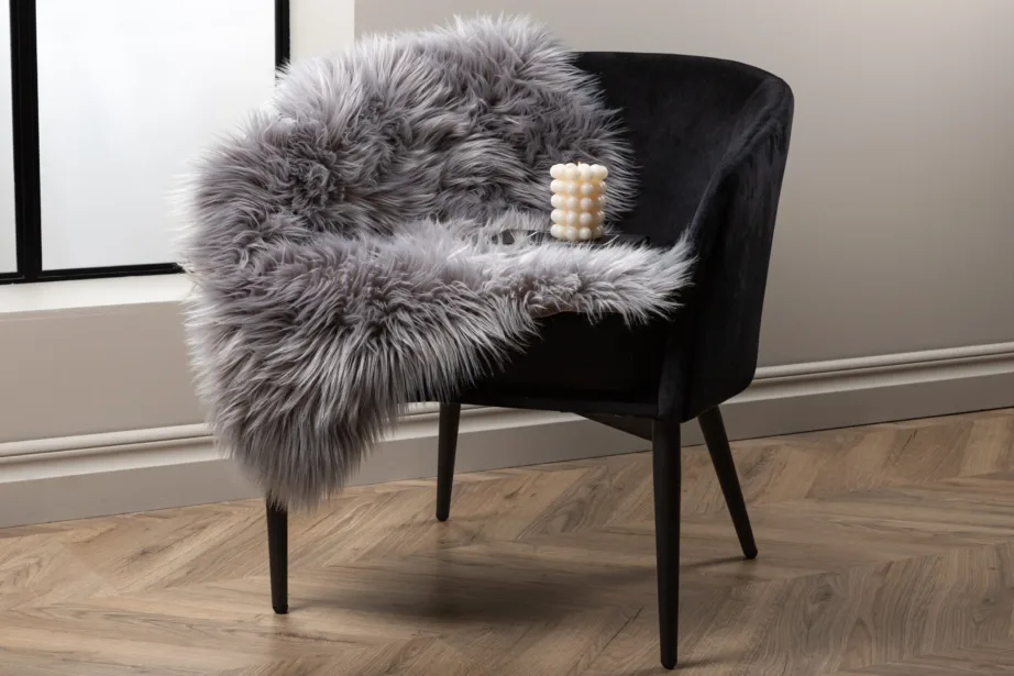 Tumehalli kunstlambanaha vaip Katy (60 × 90 cm), 15937-305 – 2