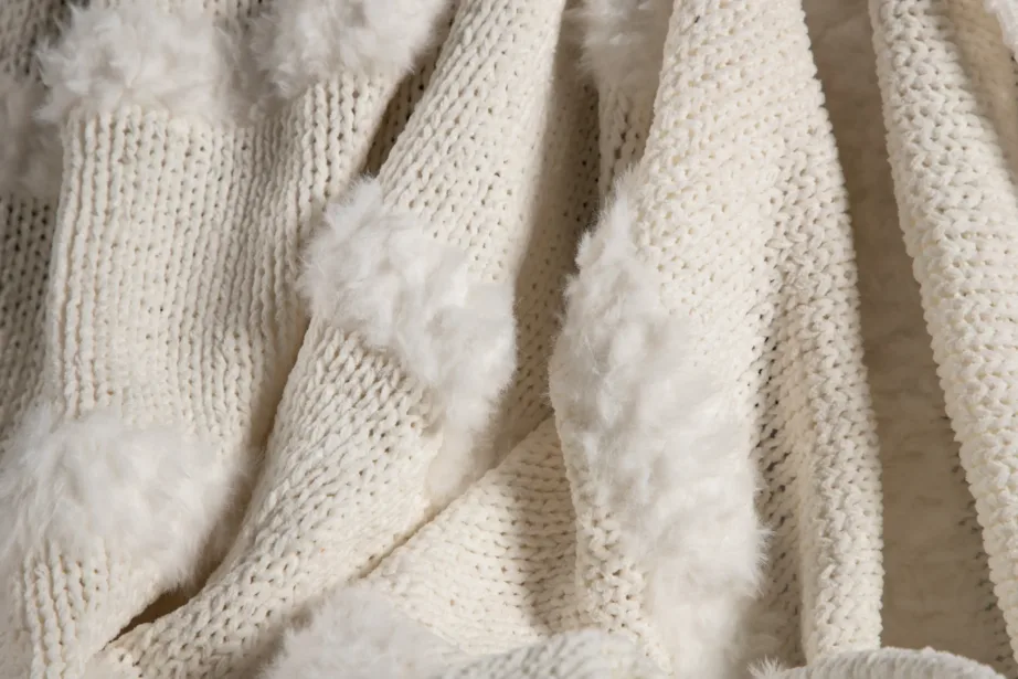 Valge kunstkarusnahast fliispleed Katleen (polüestrist, 130 × 170 cm), 15942-301 – 9