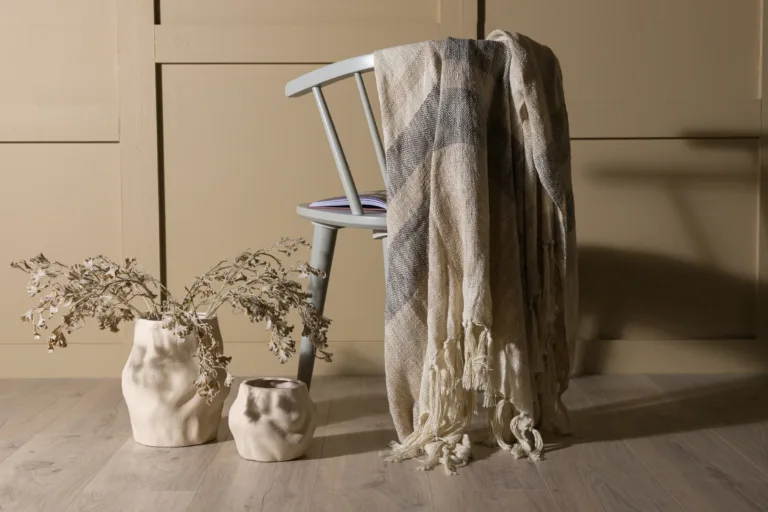 Triibuline Sandy pleed (slub-polüester, murdvalge-beež, 130 × 170 cm) - 15948-213