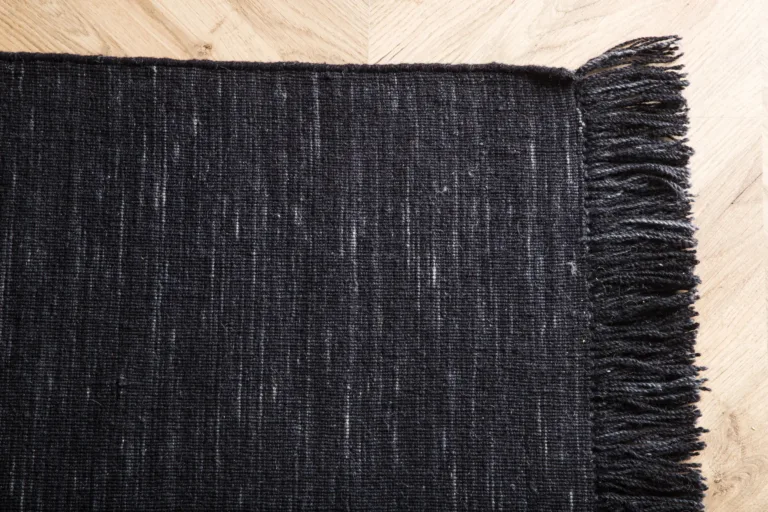 Lamedakoeline villavaip Elton, must, narmastega, 350 × 250 cm - 15978-108