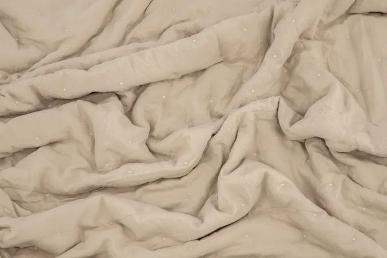 Beež tepitud päevatekk Sallyle (polüester, 180 × 80 cm) - 15984-402