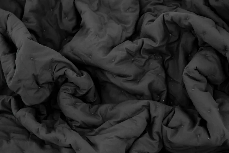 Tepitud mikrofiibrist voodipesukate Sally, antratsiit, 260 × 80 cm - 15986-405