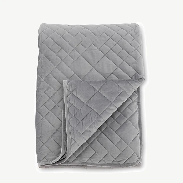 Helehallist sametist voodikate Jilly, 260 × 260 cm - 15988-705