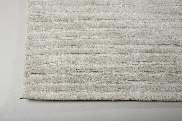Helehall villavaip Milton 300x200 cm ribimustriga - 15990-106