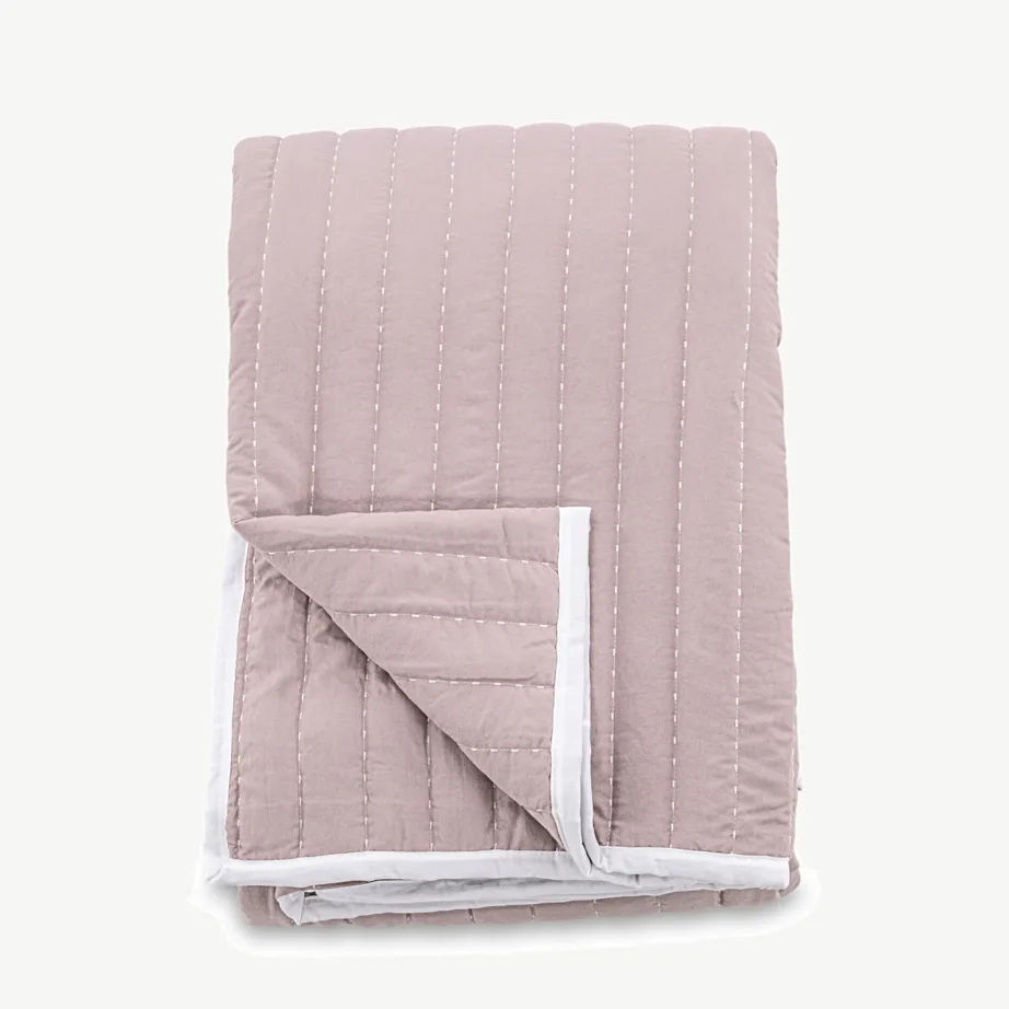 Tolmuroosa mikrofiibrist voodikate Juni, 150 × 250 cm, 15992-412 – 3