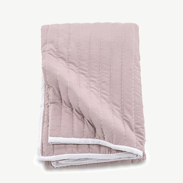 Tolmuroosa mikrofiibrist voodikate Juni, 150 × 250 cm - 15992-412