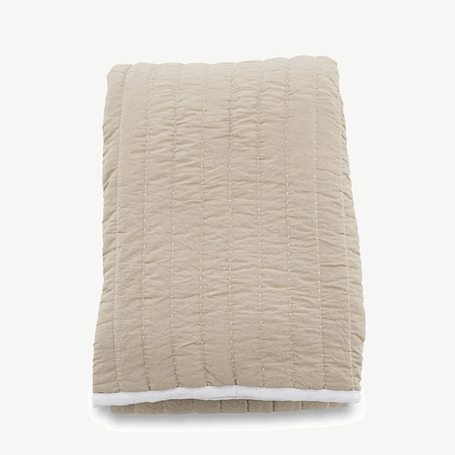 Beež mikrokiust voodikate Juni, 180 × 260 cm, 15993-403 – 2