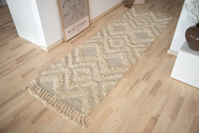 Beež puuvillavaip narmastega Hilma, tuftingtehnikas, 80 × 250 cm - 15997-557