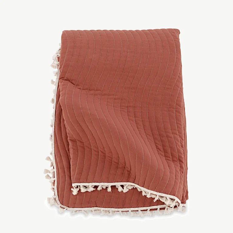 Lias mikrofiibrist voodikate narmastega, roastpunane 260 × 180 cm - 15999-513
