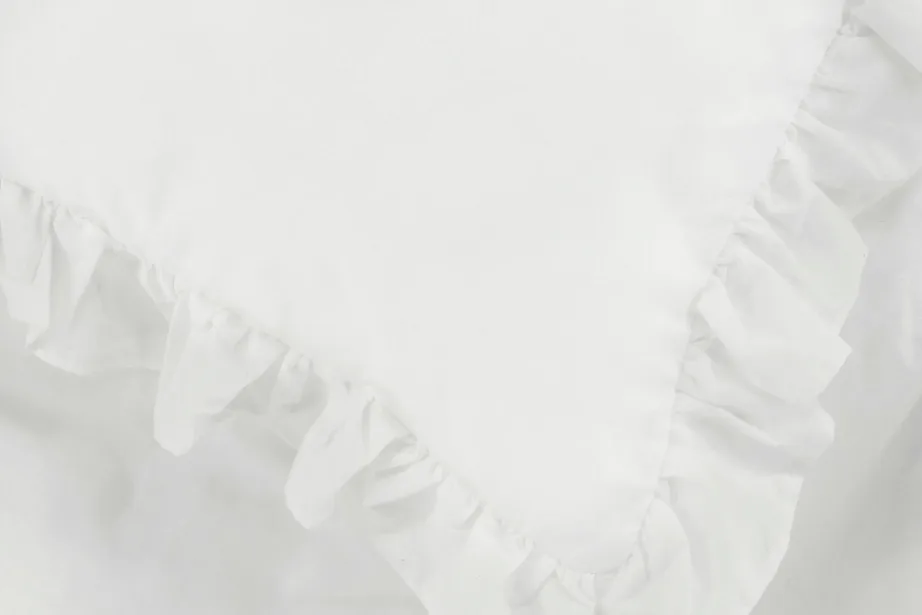 Valge puuvillane voodipesukomplekt volangidega Levi 150×200 cm, 16013-501 – 2