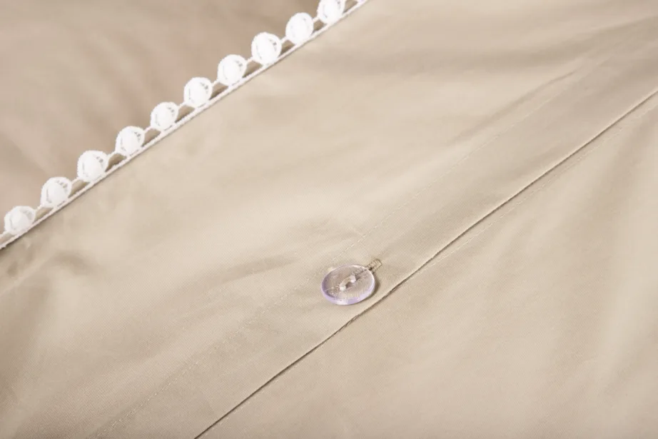 Beežist satiinist puuvillane voodipesukomplekt Livia, valgete dekoratiiväärtega, 150 × 200 cm, 16015-502 – 6