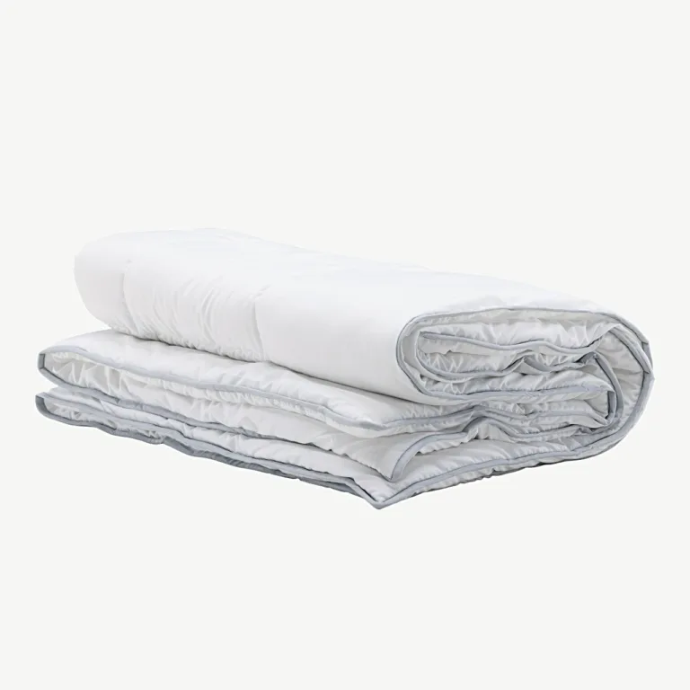 Valgest mikrokiust vooditekk Alice sarjast, 200x150 cm (90 gsm) - 16030-100
